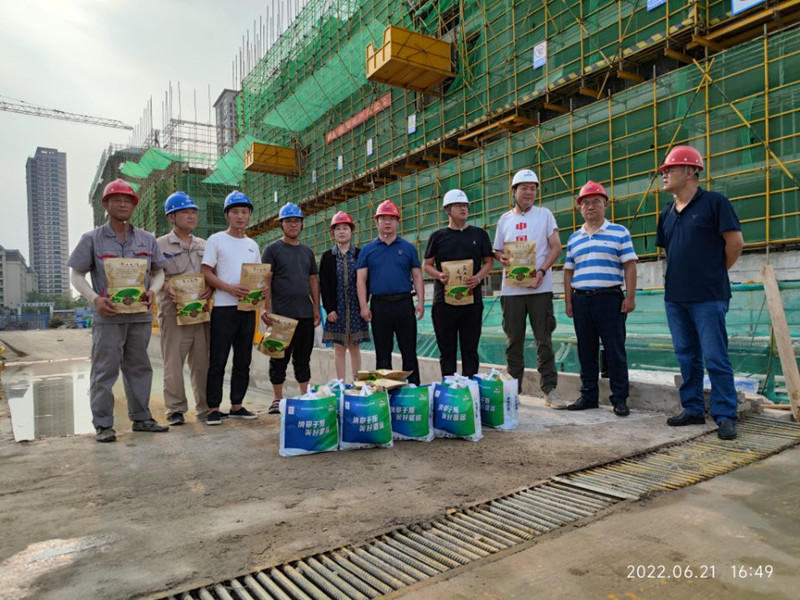 162650-720565.jpg 送清涼1.jpg